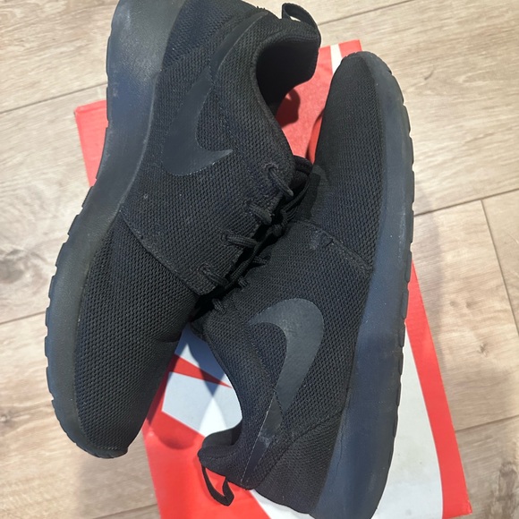 NIKE ROSHE - Picture 2 of 4